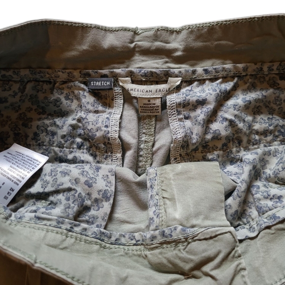 Women's AE Pleated High Rise Olive Green Stretch Shorts Cuffed Size 8 - Picture 9 of 13